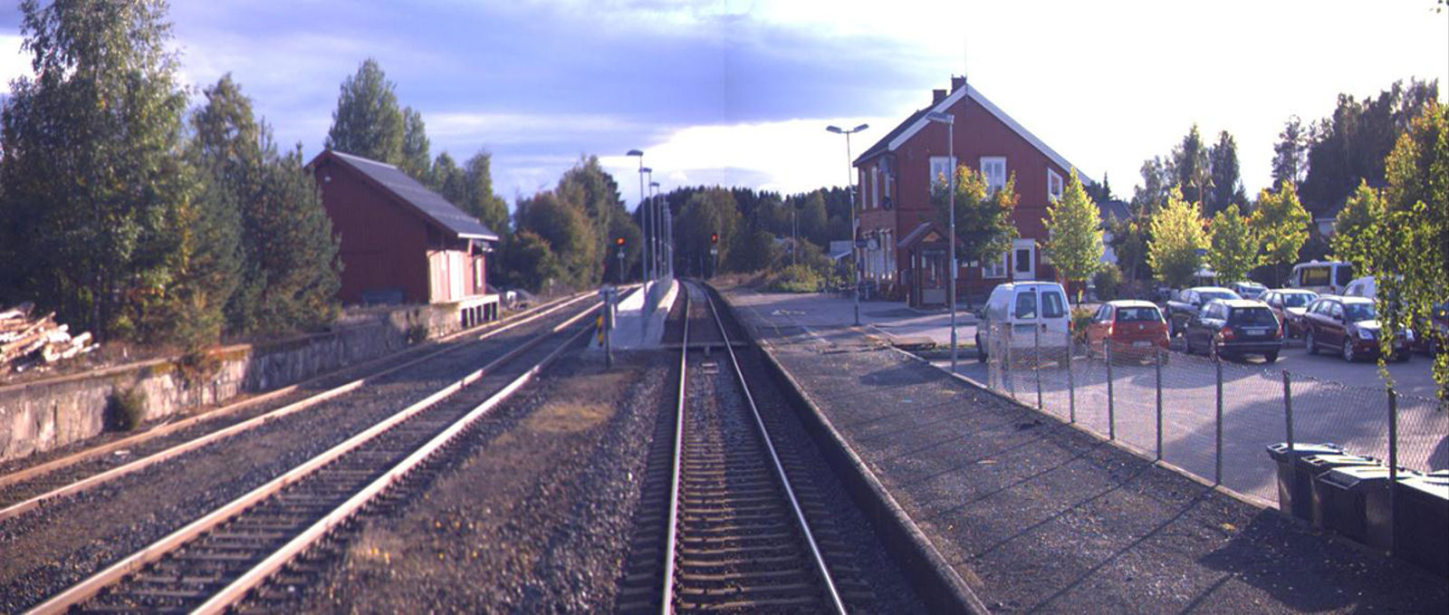 Løten stasjon sett i retning mot Oslo