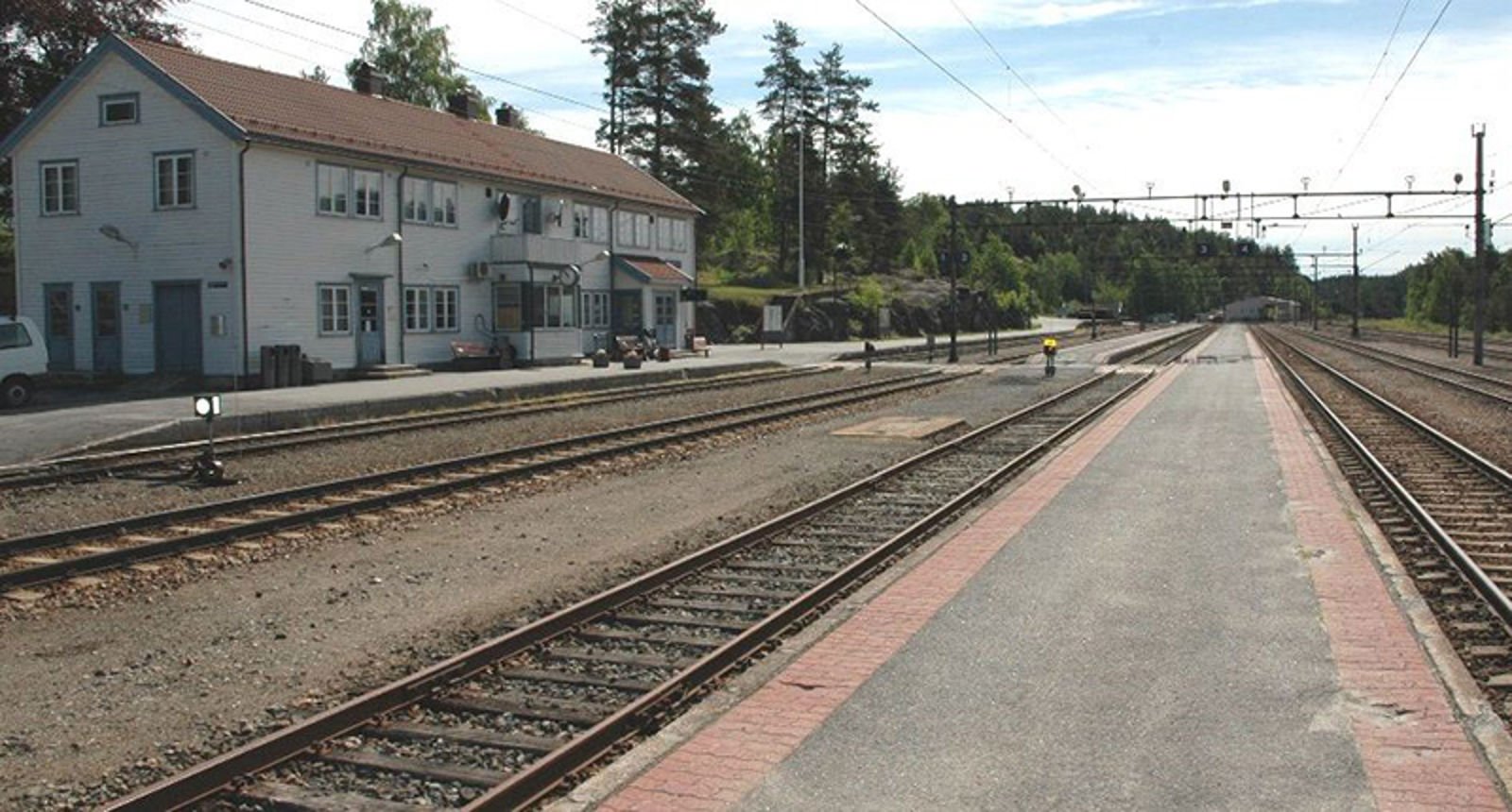 Nelaug stasjon sett i retning mot Oslo