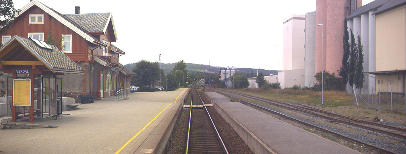 Verdal stasjon sett i retning mot Oslo